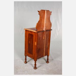 Nachtkasten im Barockstil