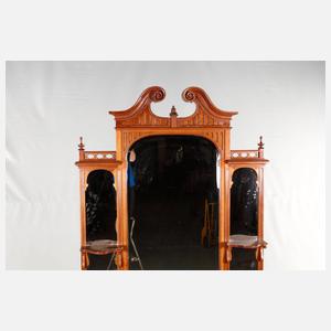 Pfeilerspiegel Historismus