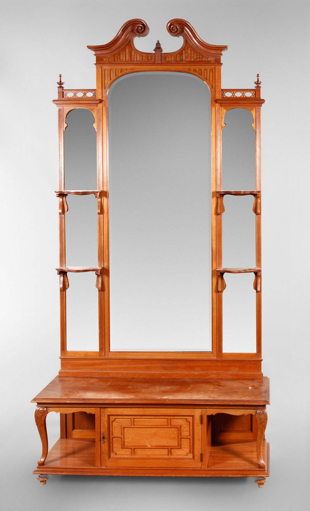 Pfeilerspiegel Historismus