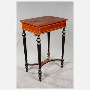 Intarsierter Nähtisch