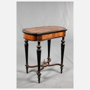 Intarsiertes Tischchen