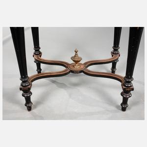 Intarsiertes Tischchen