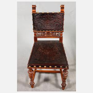 Vier Gründerzeitstühle