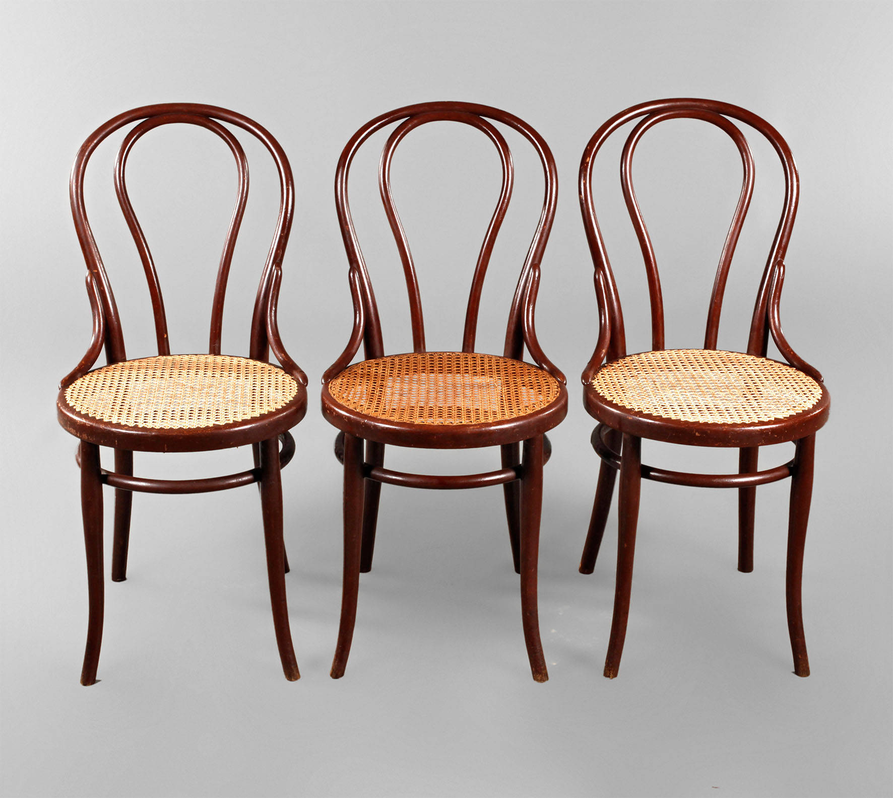 Drei Kaffeehausstühle Thonet