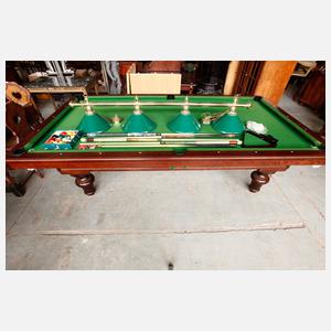 Großer 9 ft Pool-Billardtisch