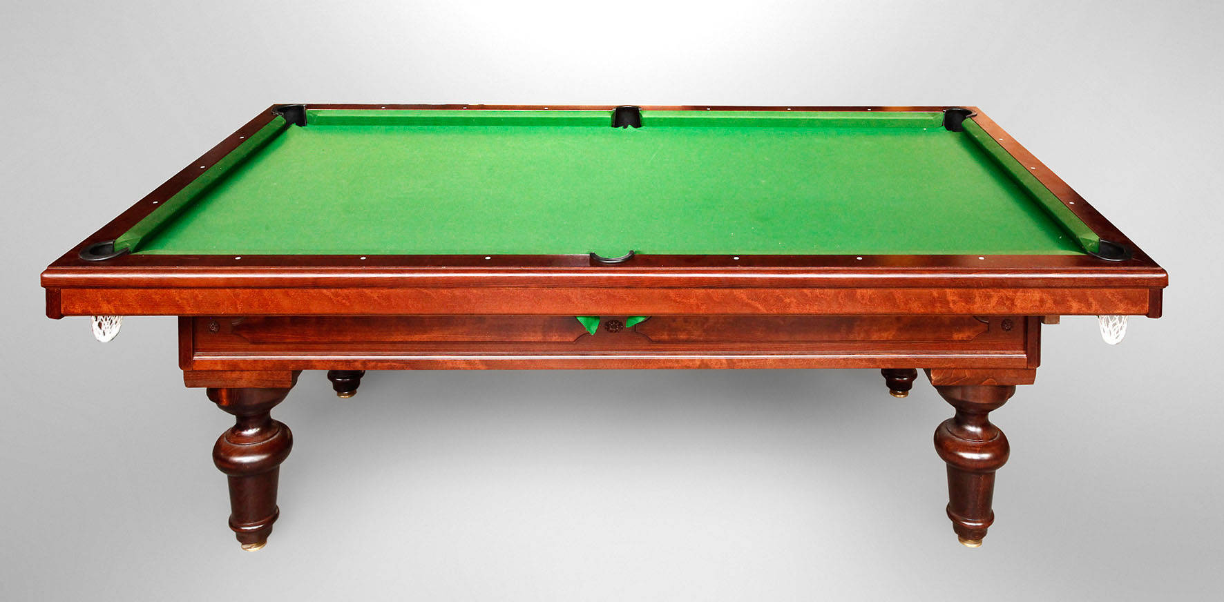 Großer 9 ft Pool-Billardtisch