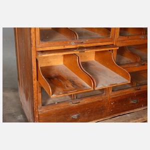 Großer Kontorschrank