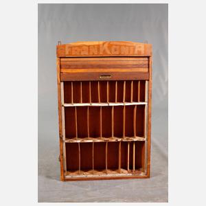 Wandschrank mit Rollladen