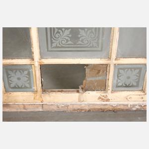 Fenster mit Ätzglasscheiben