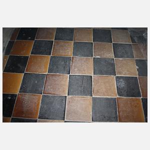 Historischer Kachelboden