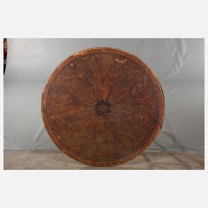 Gartentisch und vier Stühle