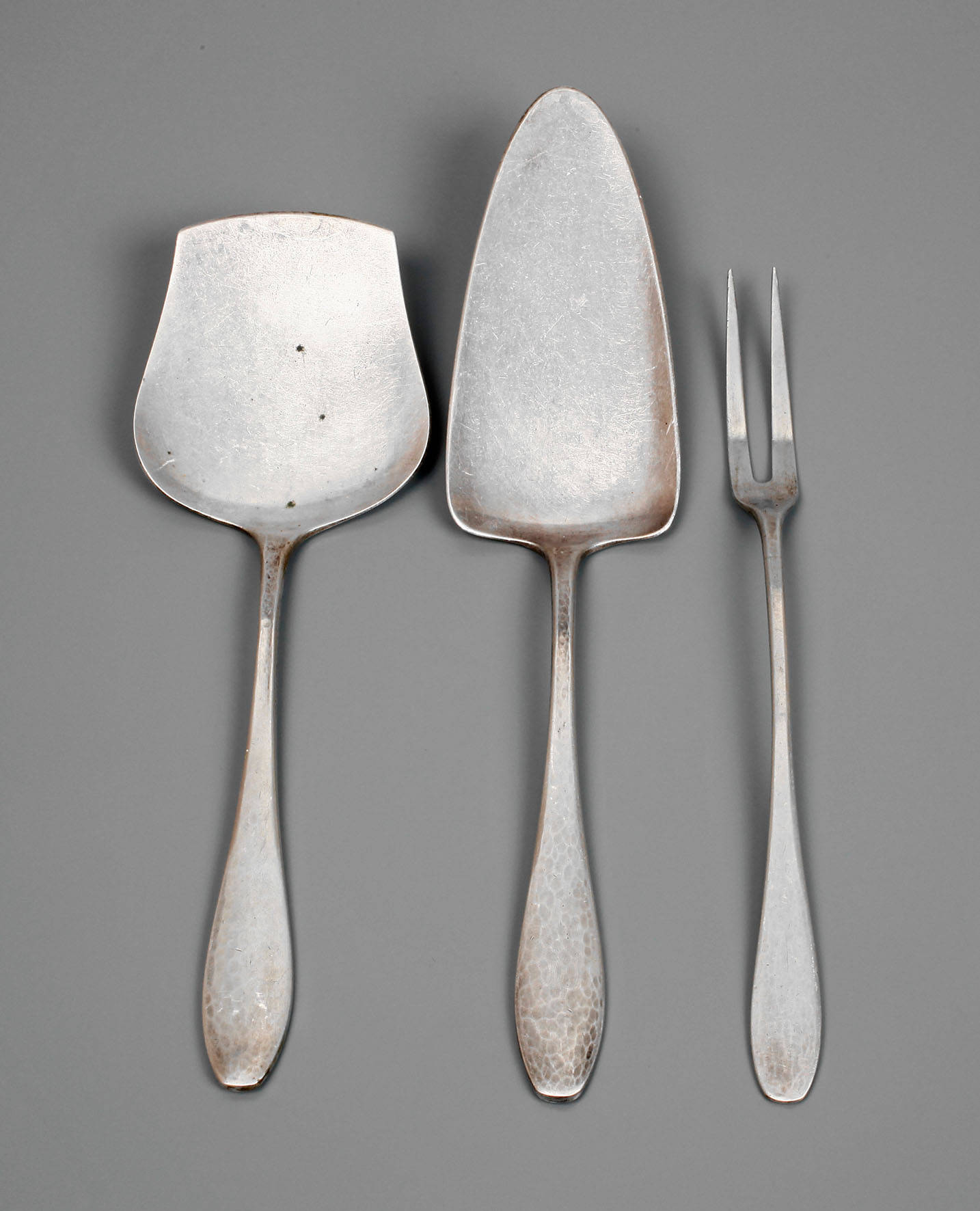 Drei Vorlegeteile Richard Riemerschmid