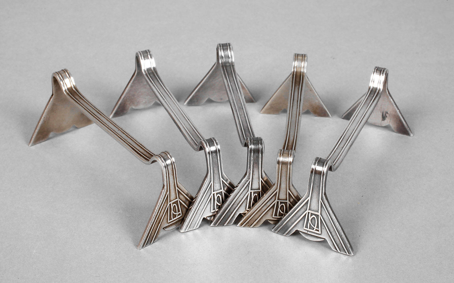 Josef Maria Olbrich Fünf Messerbänkchen