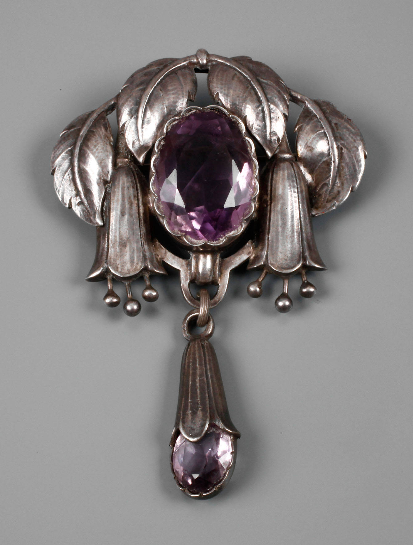 Martin Mayer Jugendstilbrosche mit Amethyst