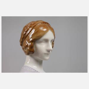 Heubach ”Schreitendes, junges Mädchen”