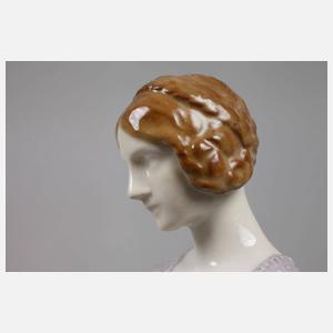 Heubach ”Schreitendes, junges Mädchen”