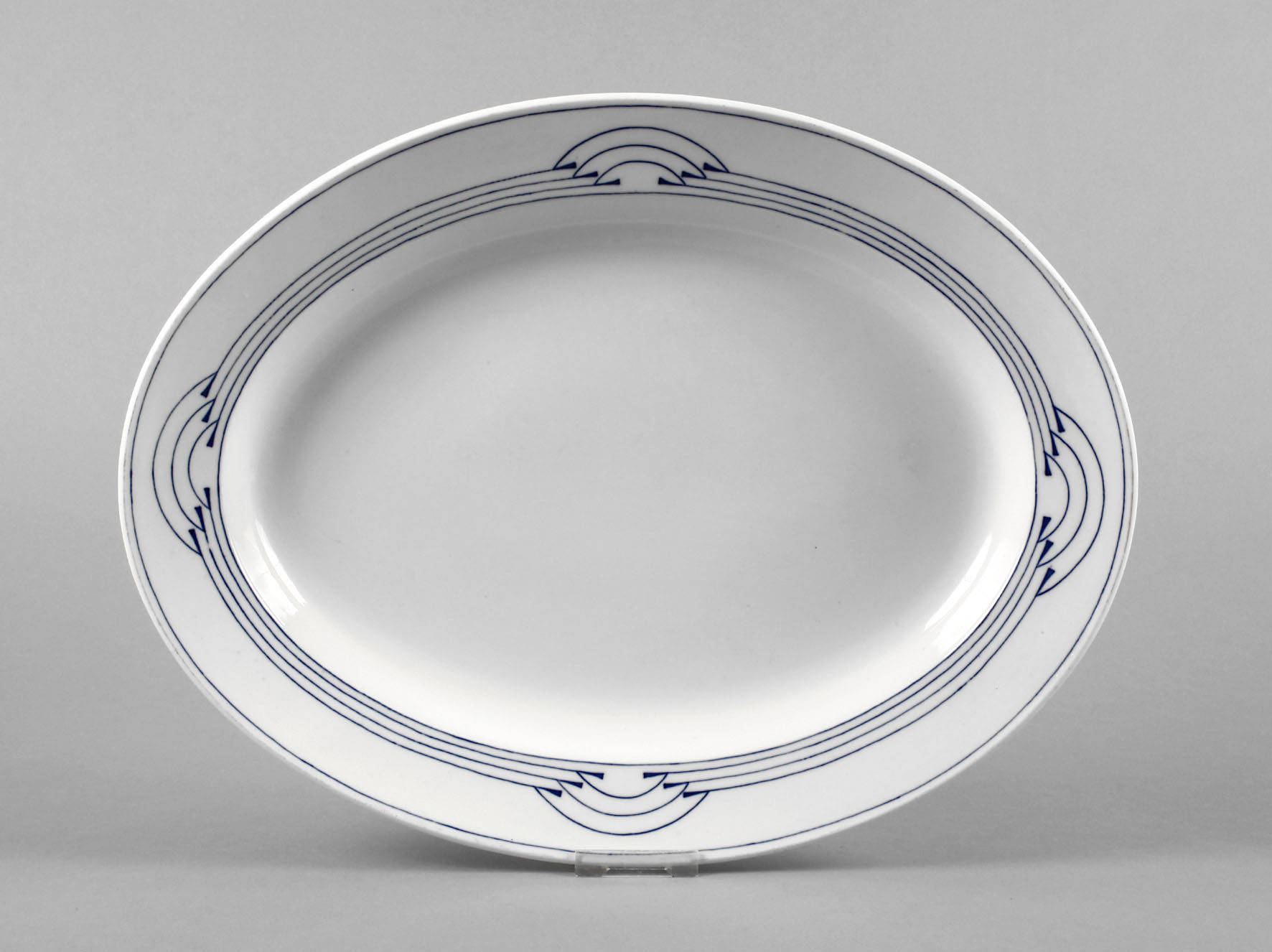 Meissen Servierplatte ”Bügelmuster”