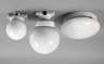 Drei Deckenlampen