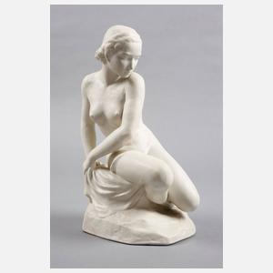 Rosenthal Sitzender weiblicher Akt