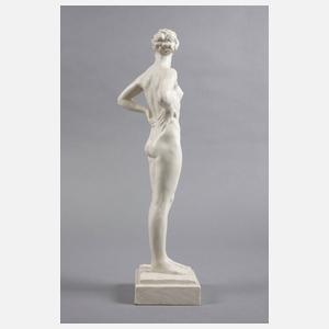 Rosenthal stehender weiblicher Akt