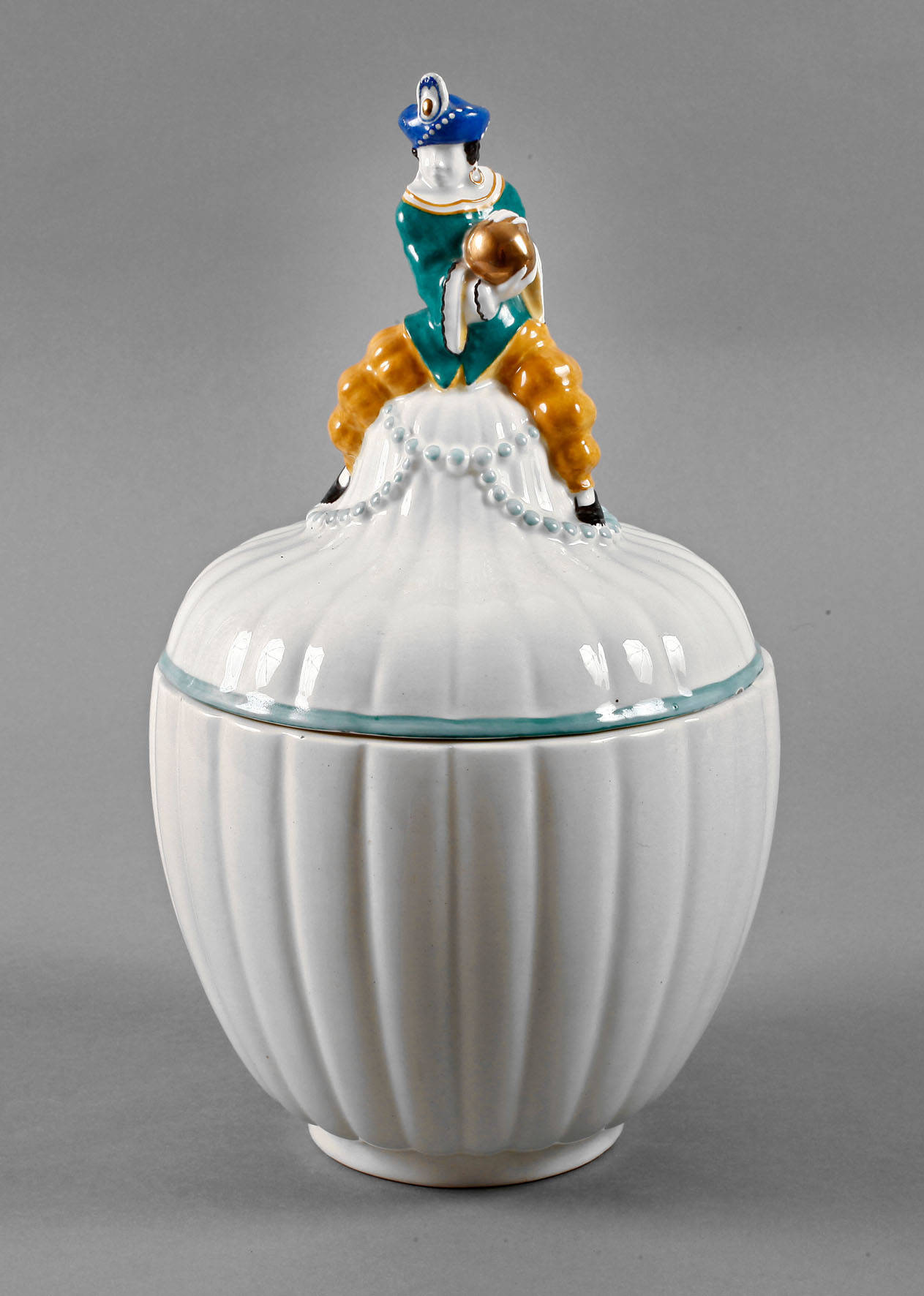 Ludwig Vierthaler figürliche Deckeldose