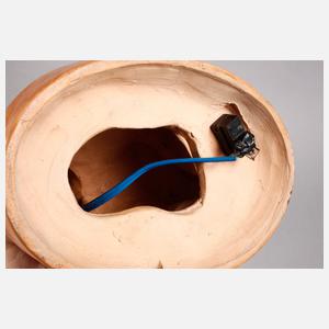 Mädchenakt als Lampe