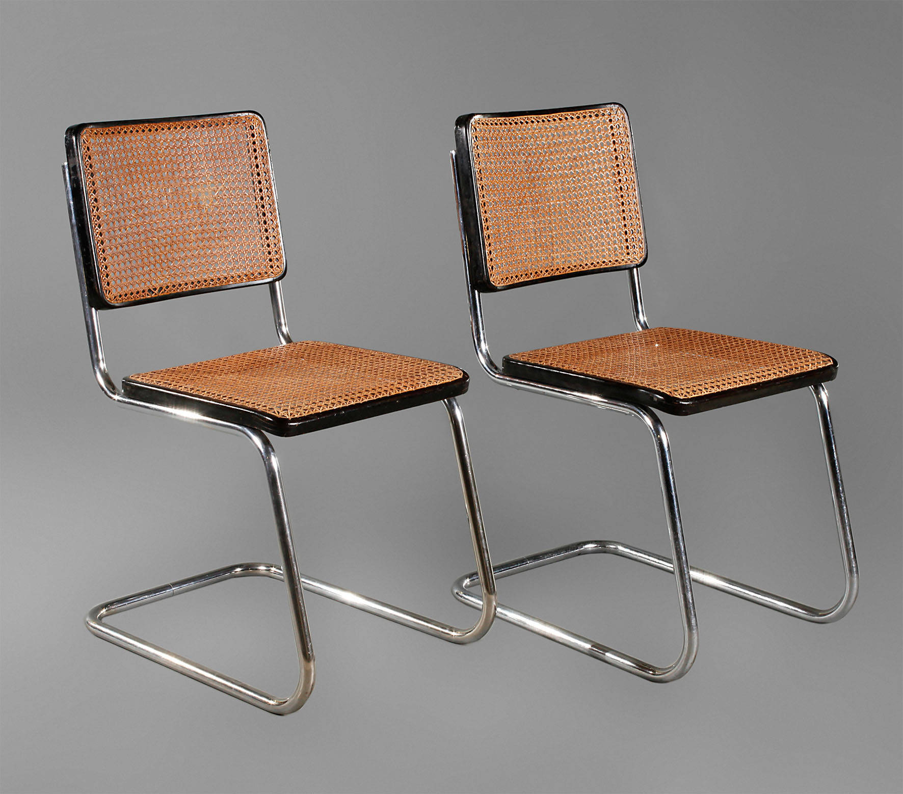 Paar Freischwinger Stahlrohr