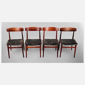 Vier Stühle