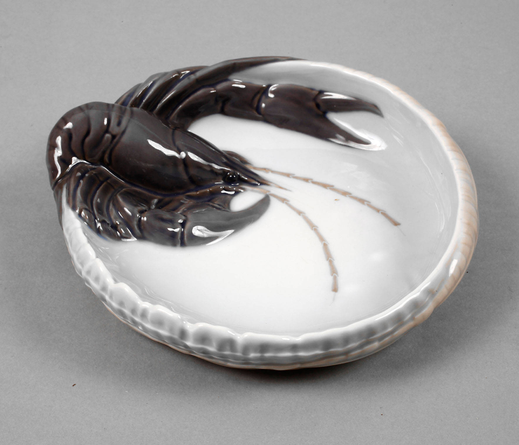 Royal Kopenhagen Schale mit Hummerrelief