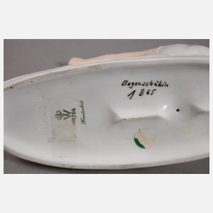 Wallendorf, zwei Ballerinen und eine Bogenschützin