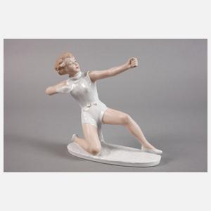 Wallendorf, zwei Ballerinen und eine Bogenschützin