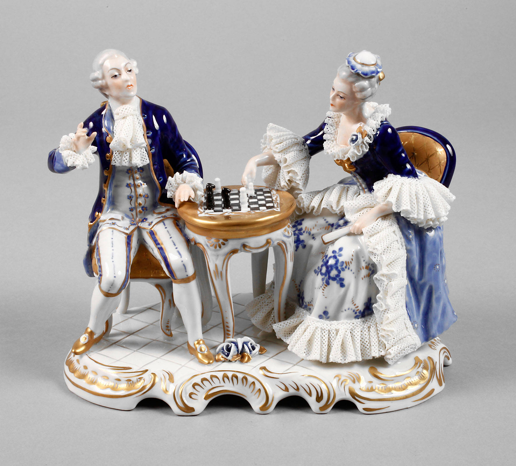 Rudolstadt Figurenpaar beim Schachspiel