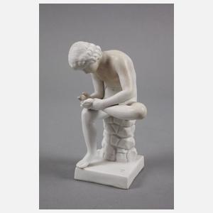 Vier Teile Biskuitporzellan