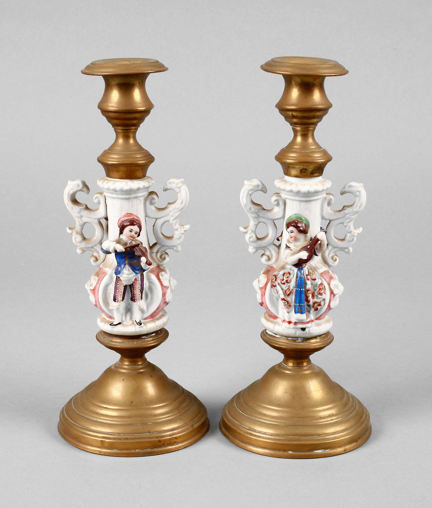 Paar figürliche Kerzenleuchter