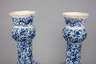 Paar übergroße Fayencevasen