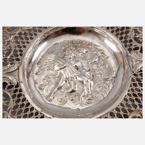 Silberteller mit Putten