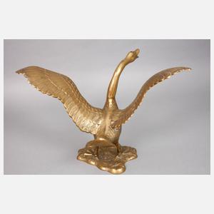 Zwei große Höckerschwäne