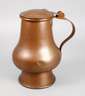 Große massive Kupferkanne