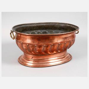 Großes Kupfergefäß