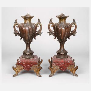 Paar Kaminvasen Historismus