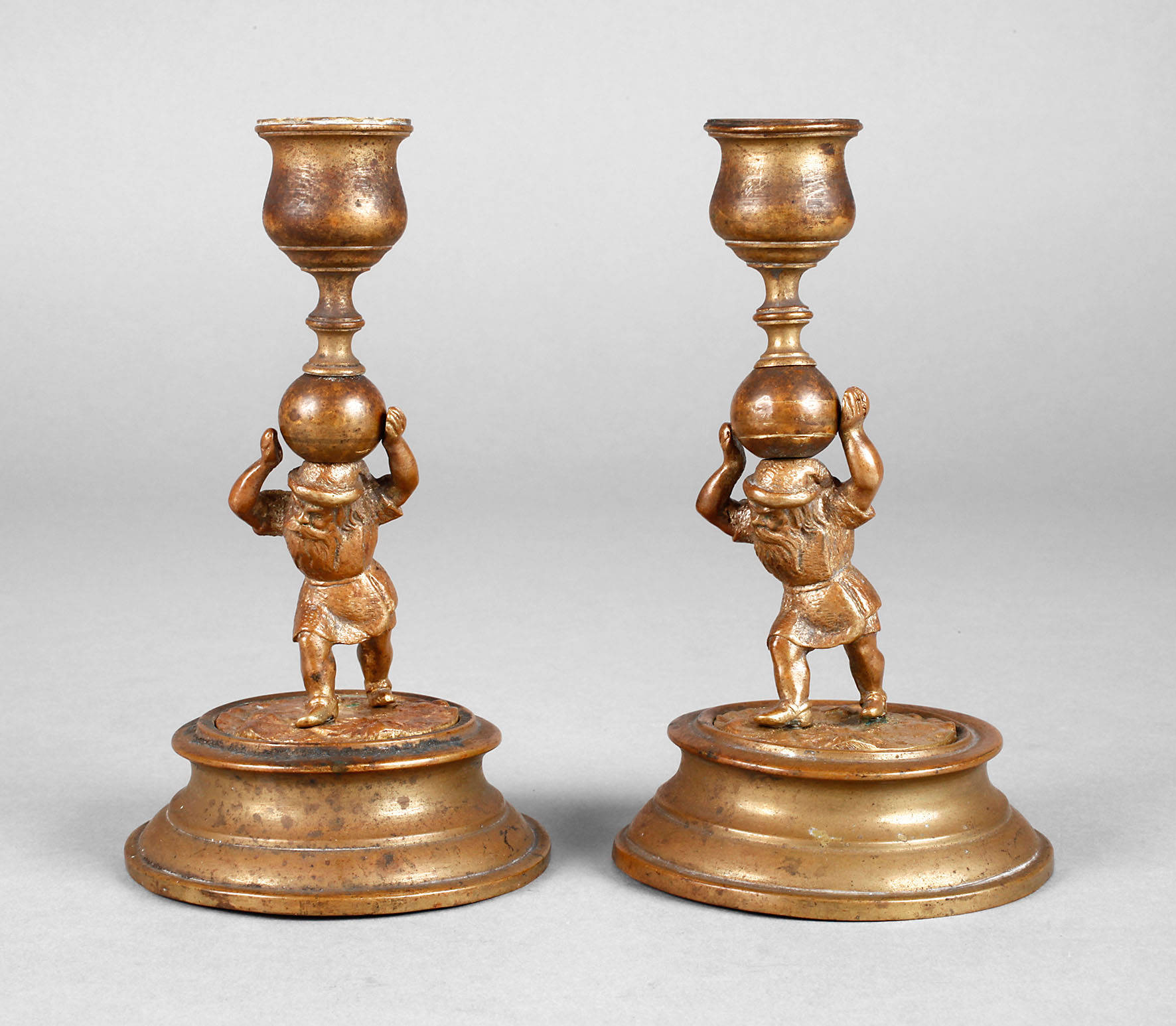 Paar Zwergenleuchter