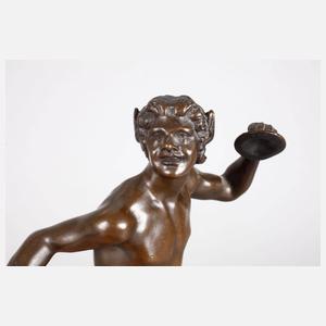 Musizierender Faun mit Zimbeln