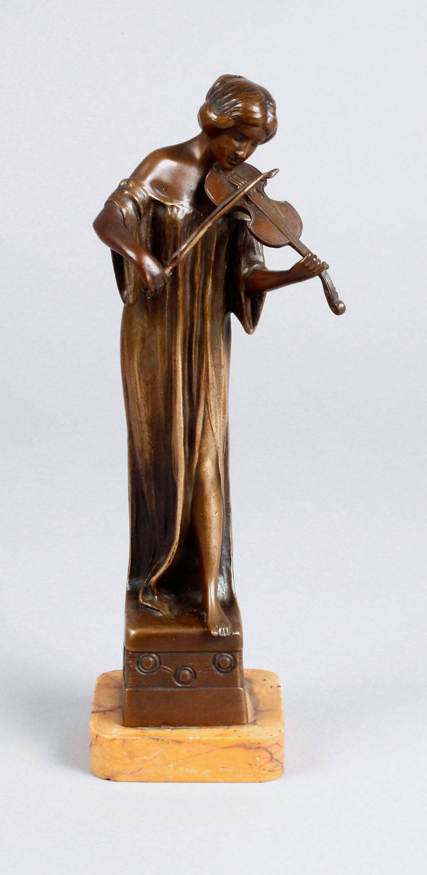 Albert Reimann, Violinistin