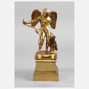 Geflügelter Amor mit Pfeil und Bogen