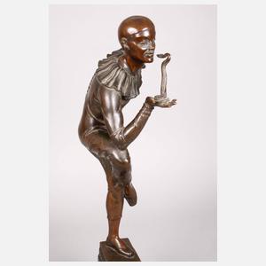 Pierrot als Schlangenbeschwörer