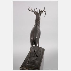 Otto Gerkensmeyer, kapitaler Hirsch auf Holzsockel