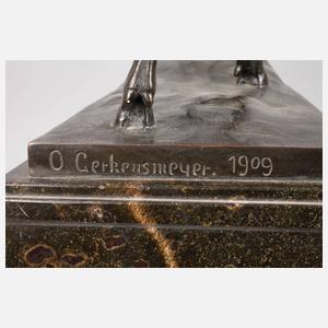 Otto Gerkensmeyer, kapitaler Hirsch auf Holzsockel