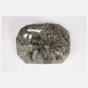 Säugende Hündin Serpentin