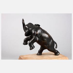 Steigender indischer Elefant