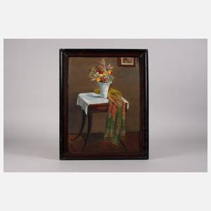 Nähtisch mit Blumenstrauß